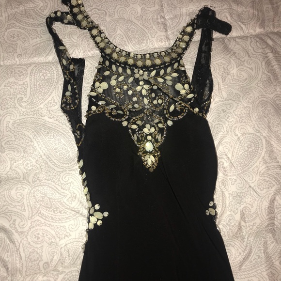 Black sequin prom dress - Picture 3 of 6